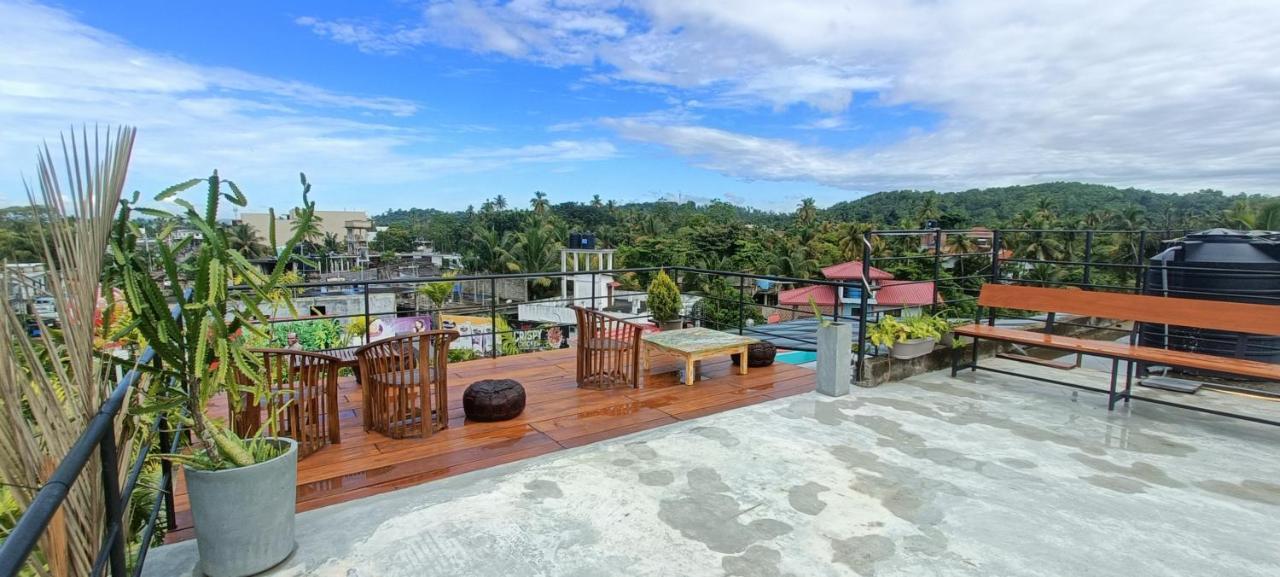 Yasis Surf Lodge Mirissa Zewnętrze zdjęcie
